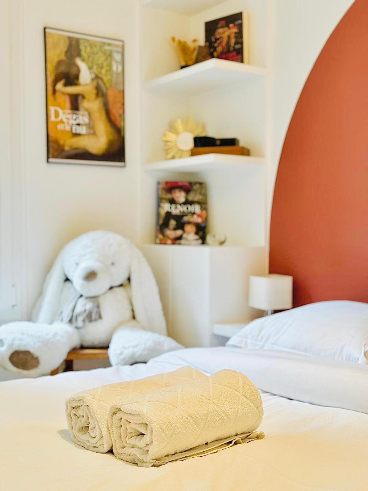 Charmant Appartement Au Coeur De Montmartre! باريس المظهر الخارجي الصورة